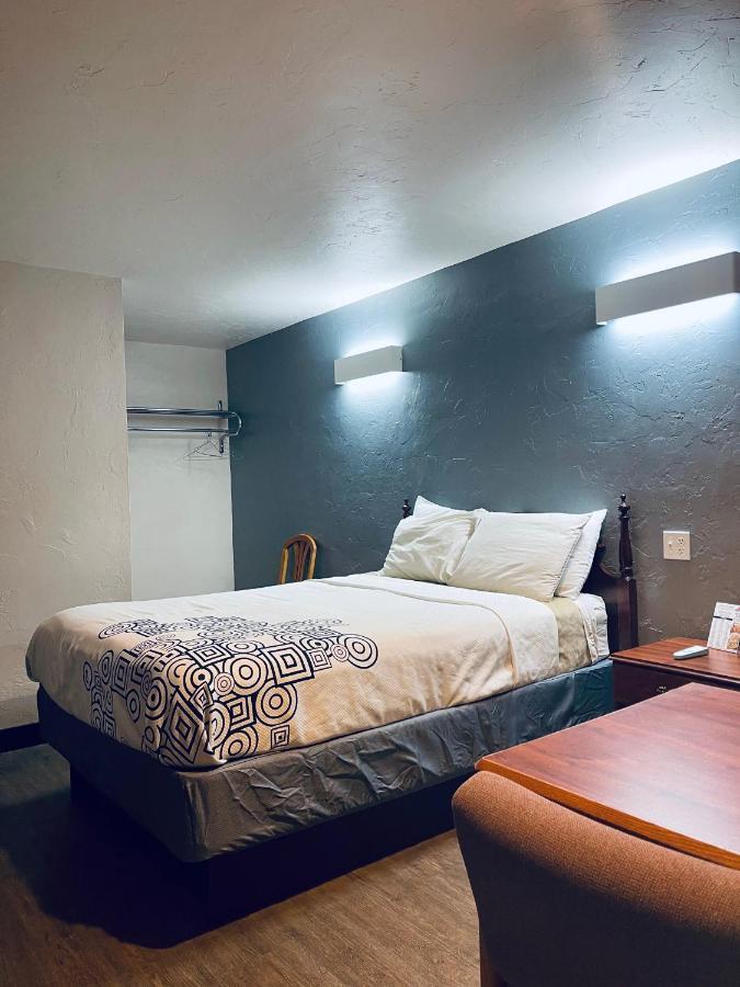 Century 21 Motel Las Cruces Εξωτερικό φωτογραφία