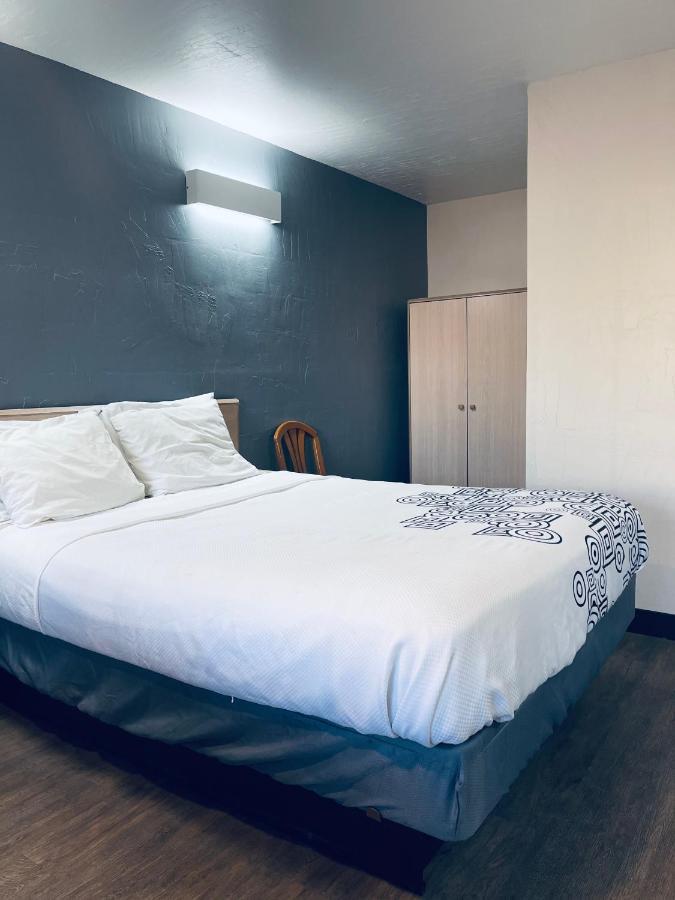 Century 21 Motel Las Cruces Εξωτερικό φωτογραφία