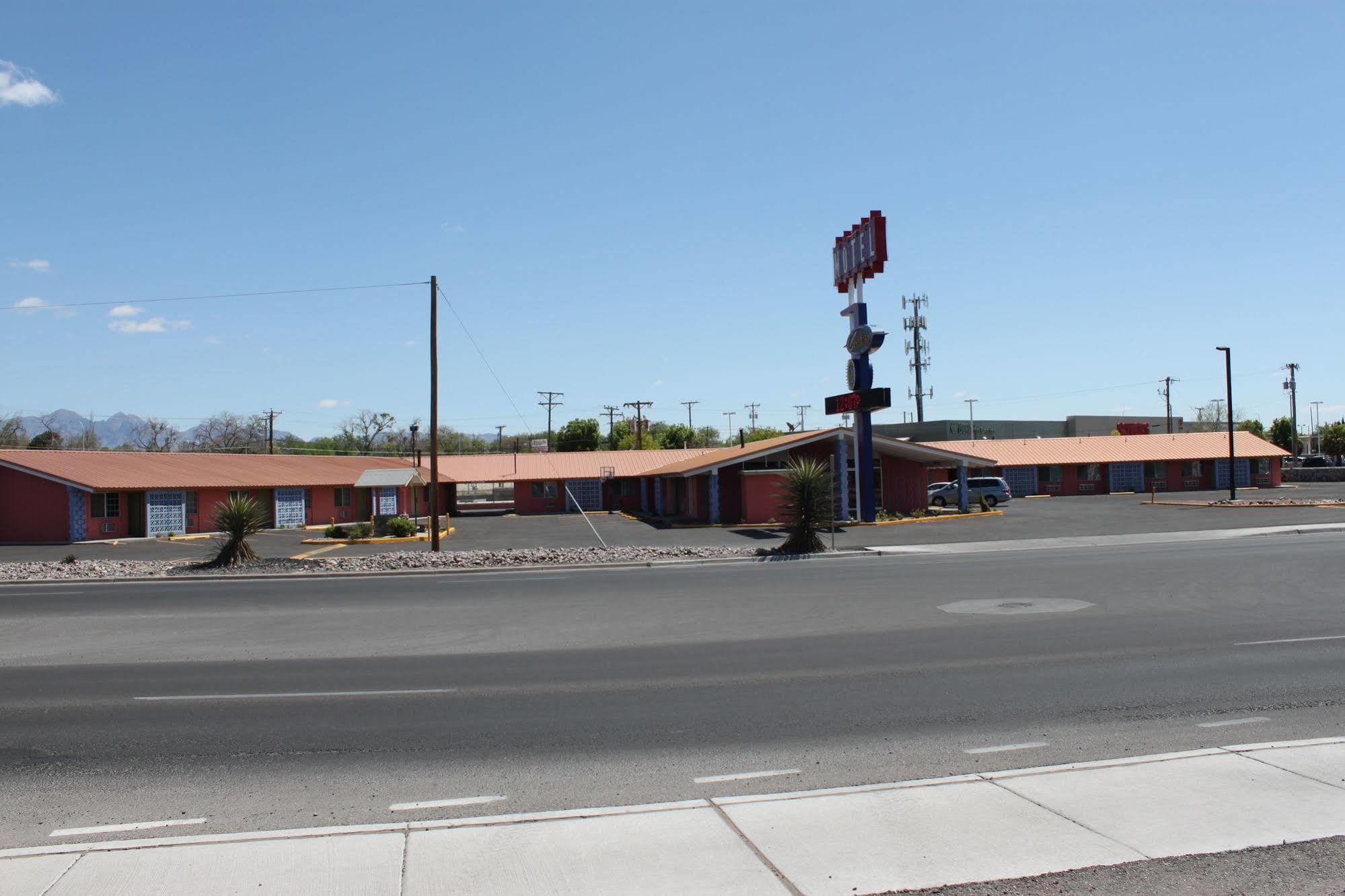 Century 21 Motel Las Cruces Εξωτερικό φωτογραφία